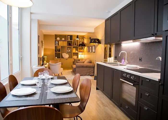 Апартаменты Celestine - Luxury Duplex Saint-michel Luxembourg Gardens Париж